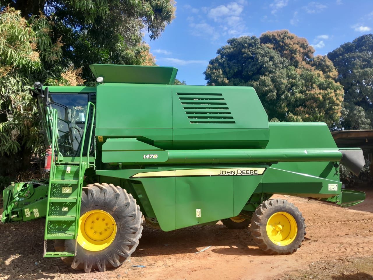 Colheitadeira John Deere 1470 Ano: 2011