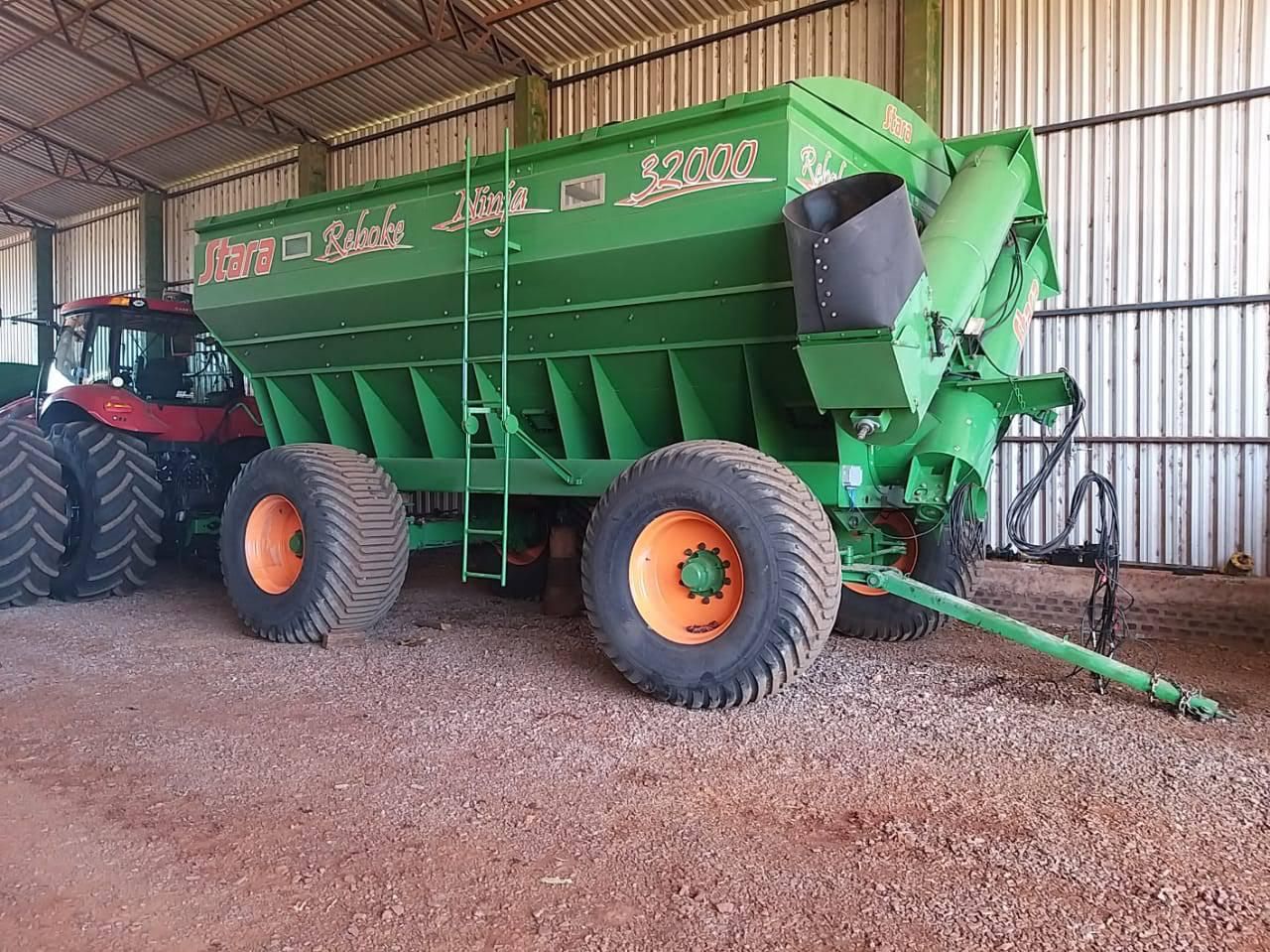 Carreta Graneleira Stara Ninja 32.000 – Ano 2011