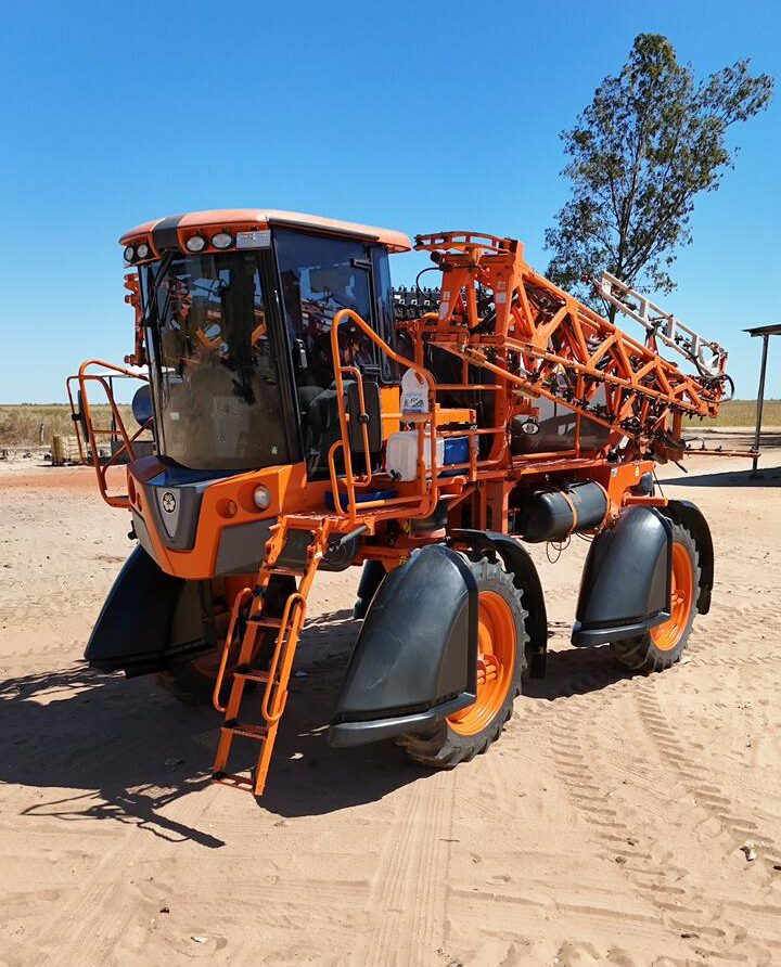 Pulverizador Autopropelido Jacto Uniport 2500 – Ano 2014