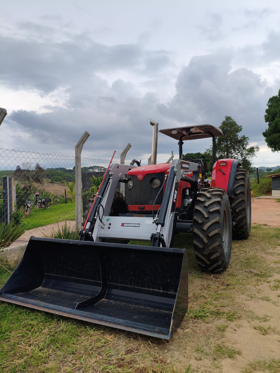 Trator Massey Ferguson 4292 HD – Ano 2011