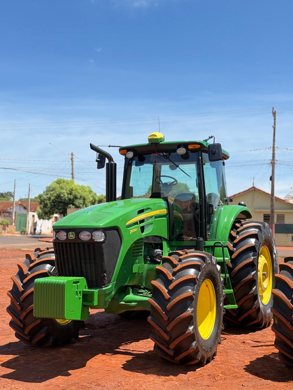 Trator John Deere 7230 J – Ano 2020