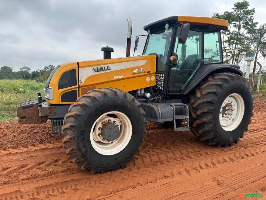 Trator Valtra BH 185i – Ano 2010