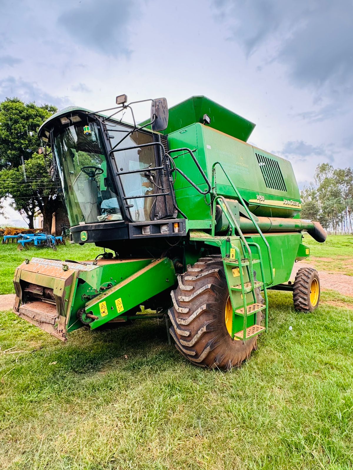 Colheitadeira John Deere 1450 – Ano 2004