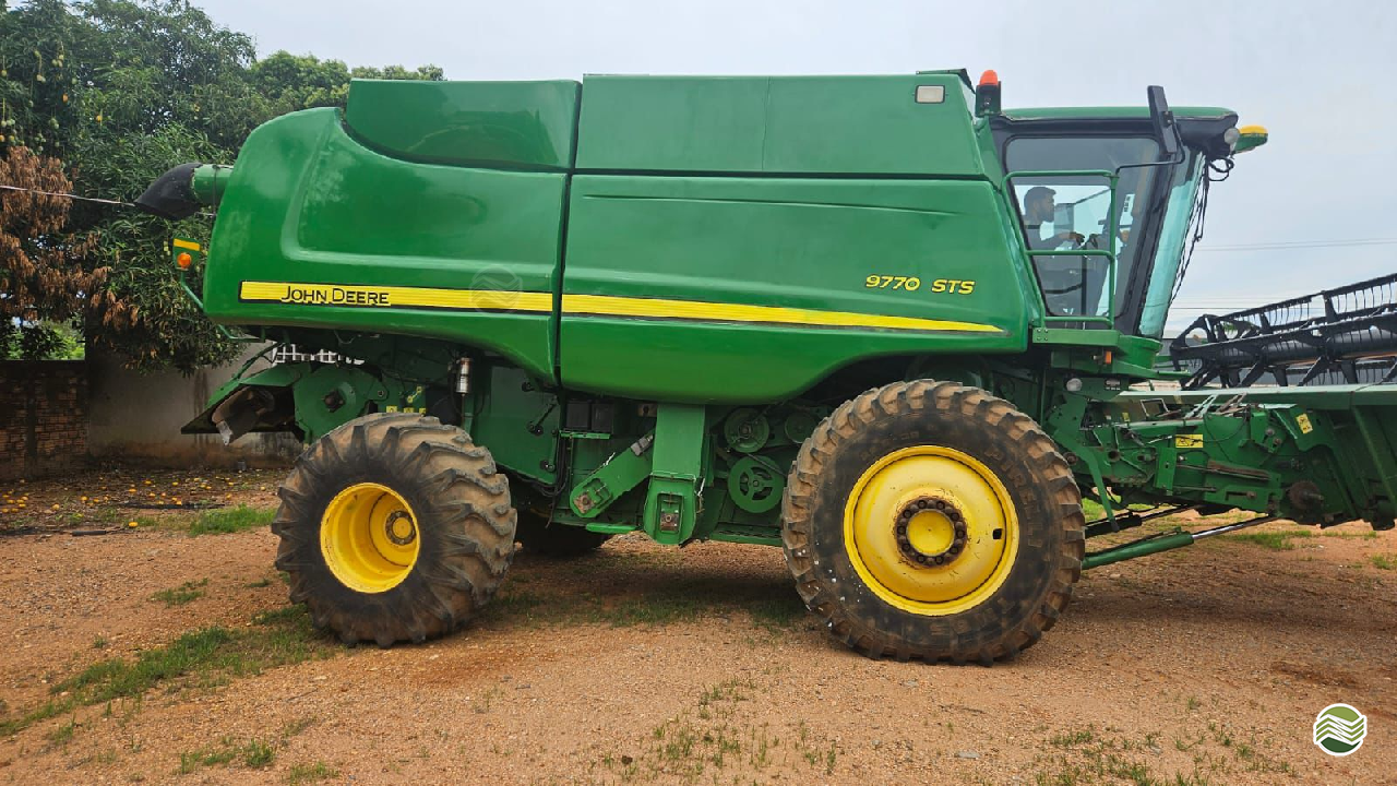Colheitadeira John Deere 9770 STS – Ano 2011