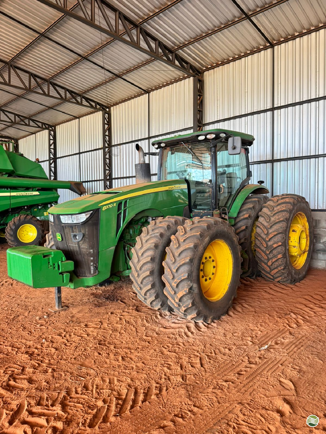 Trator John Deere 8370R – Ano 2018