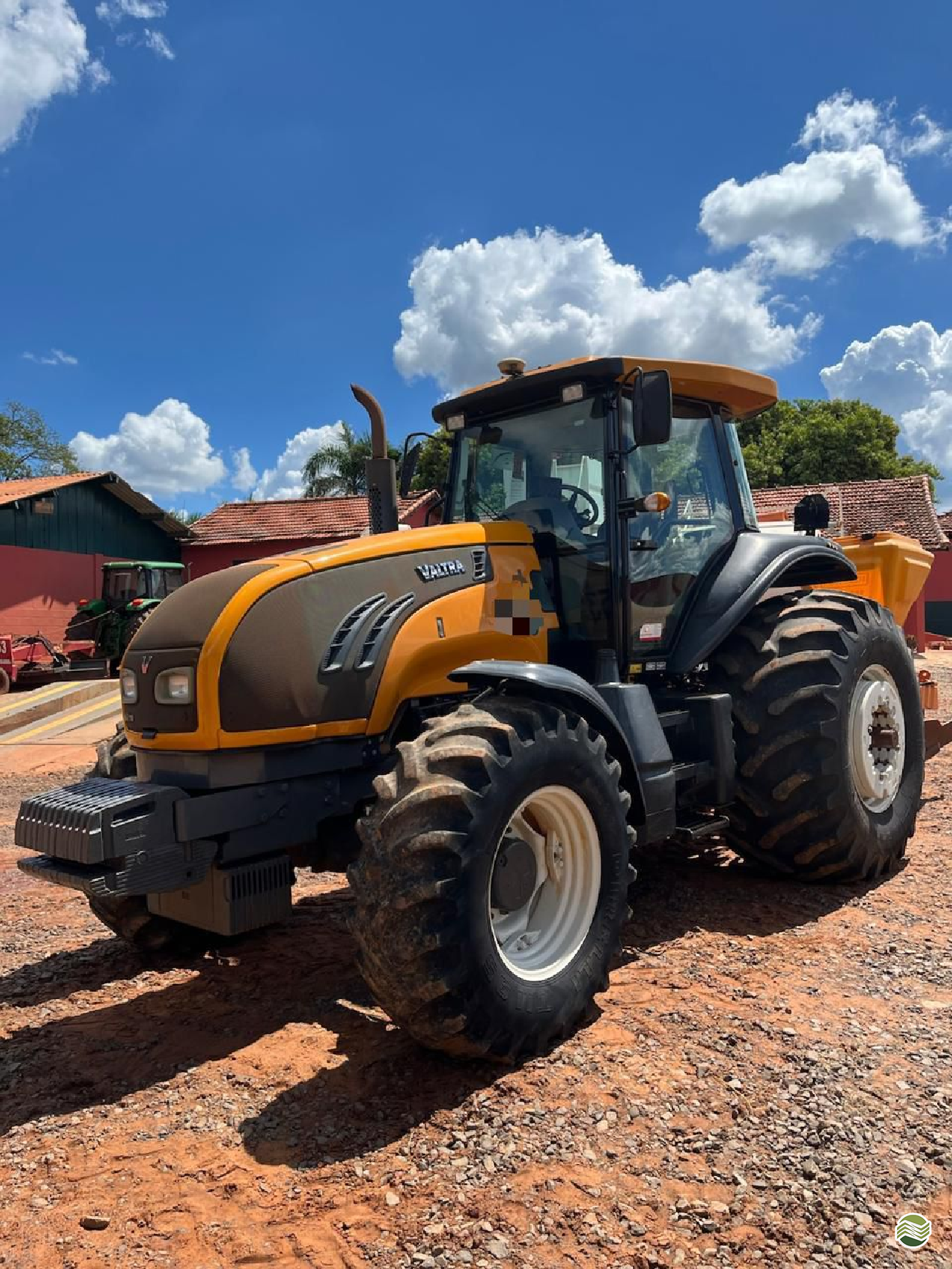 Trator Valtra BT 210 – Ano 2013