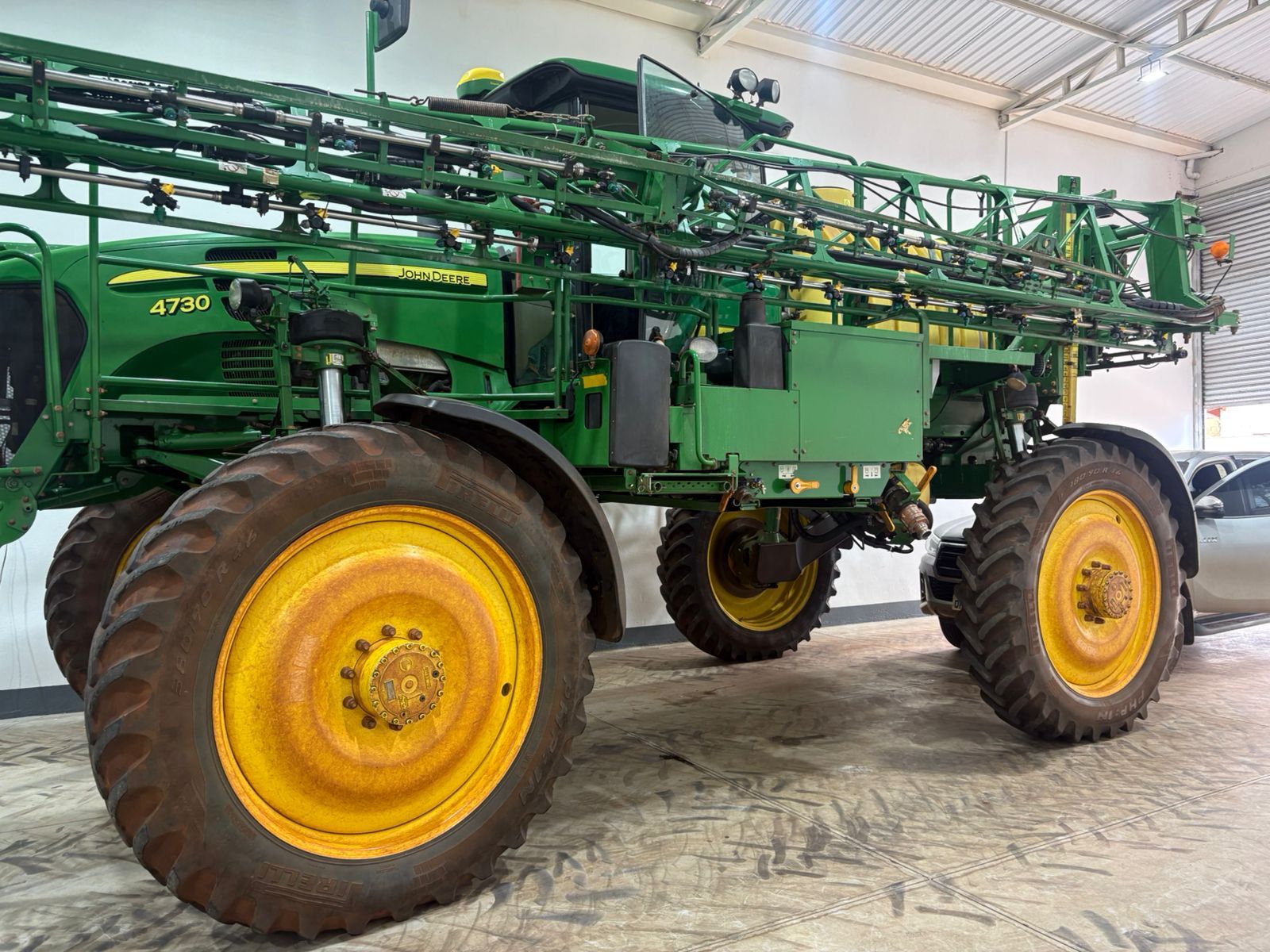 Pulverizador Autopropelido John Deere 4730 – Ano 2017