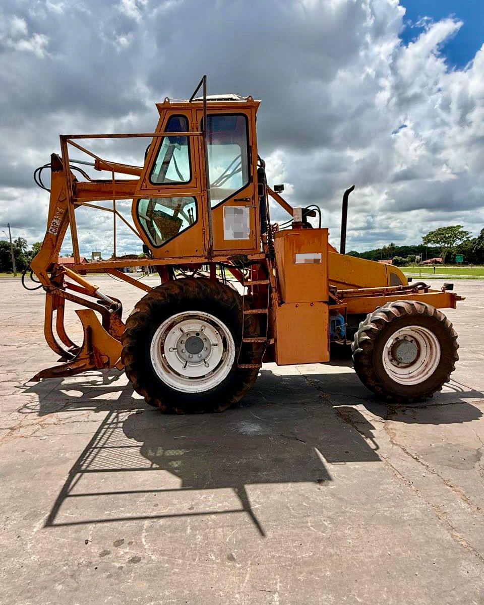 Trator Valtra BM 100 – Ano 2012