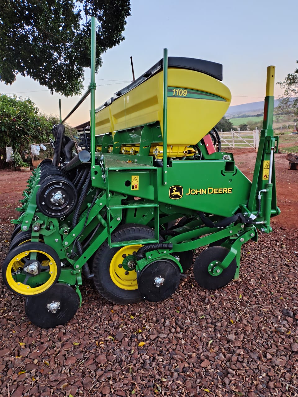 Plantadeira John Deere 1109 – Ano 2024/25