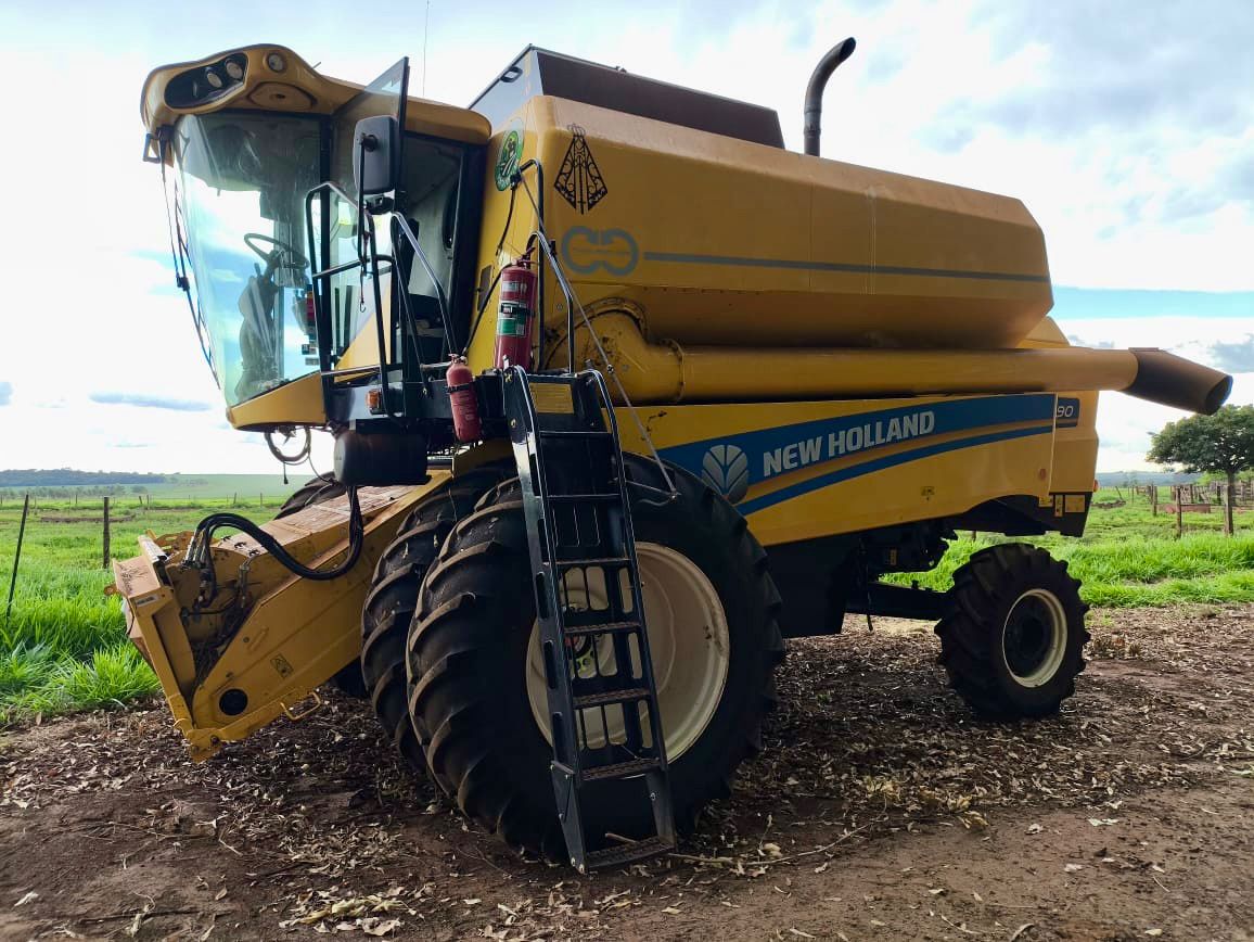 Colheitadeira New Holland TX4.90 – Ano 2022