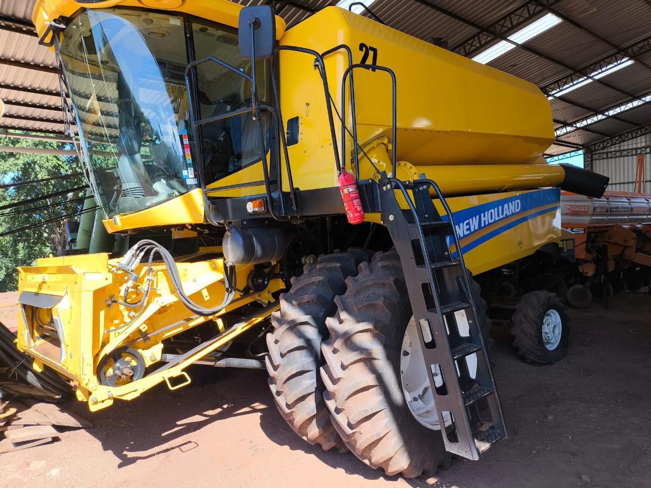 Colheitadeira New Holland TC 4.90 – Ano 2022