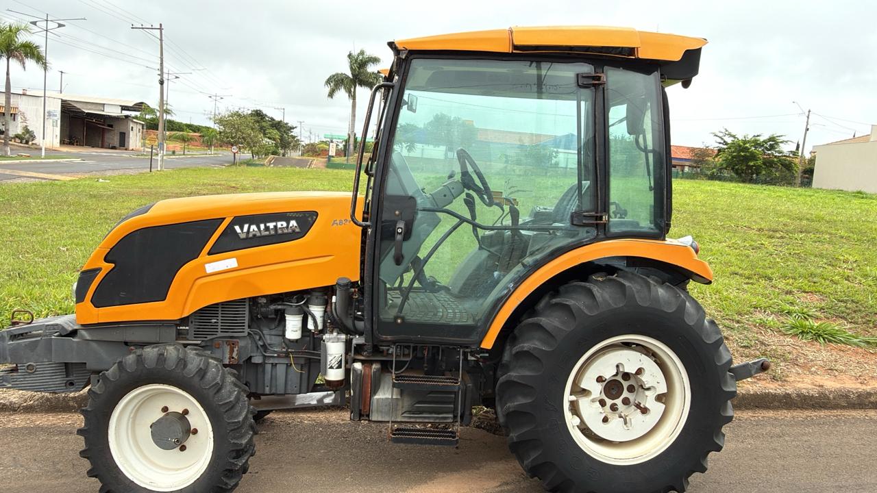 Trator Valtra A83F – Ano 2019