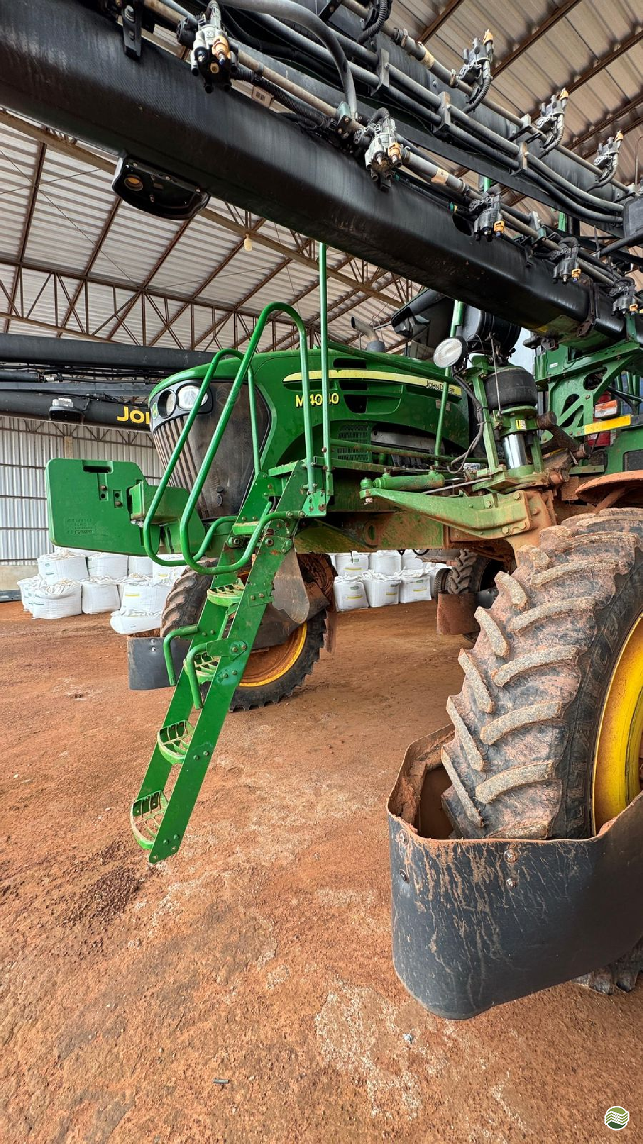 Pulverizador Autopropelido John Deere M4040 – Ano 2020