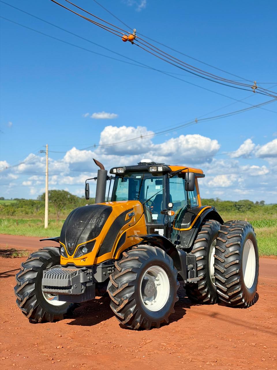 Trator Valtra BH 194 HiTech – Ano 2022