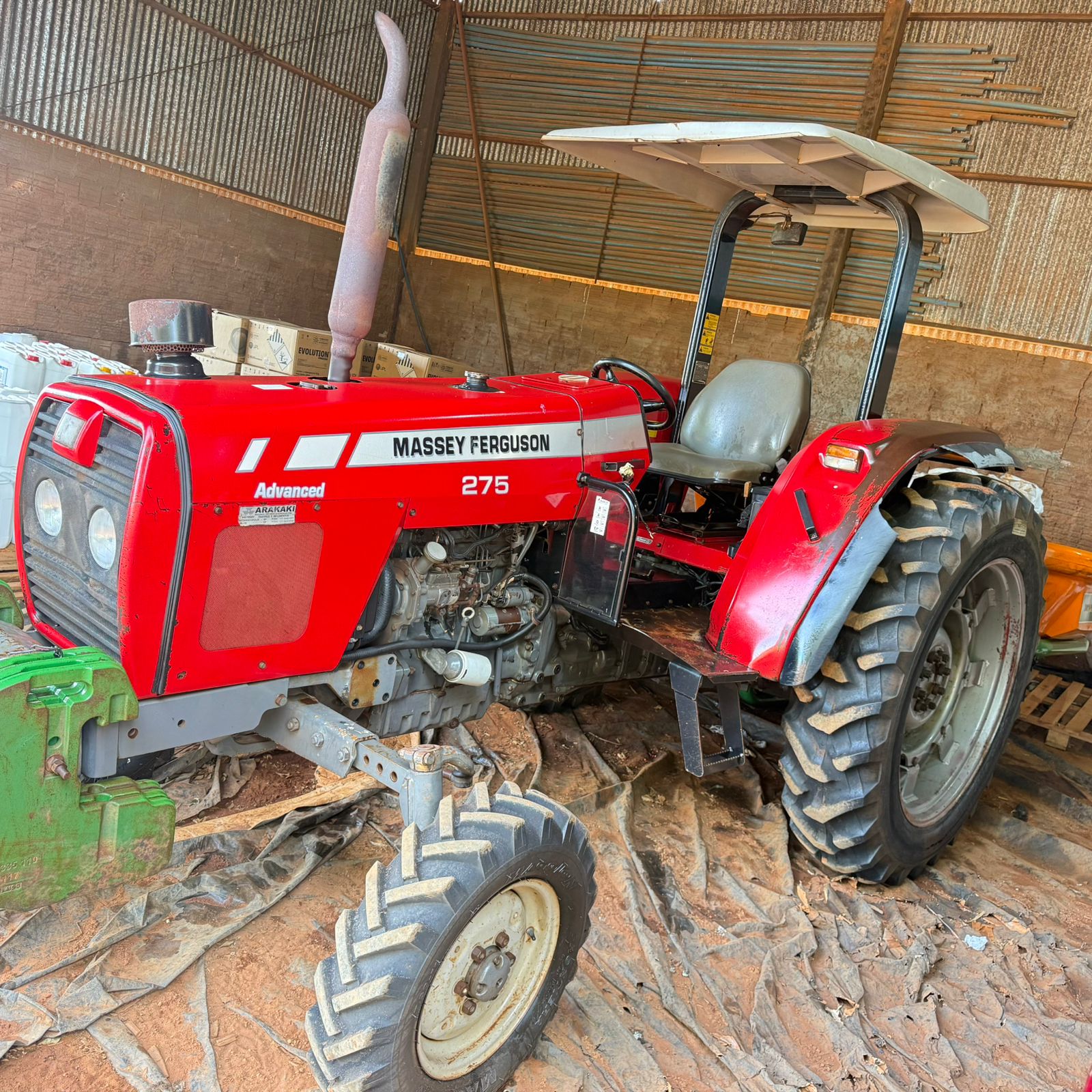 Trator Massey Ferguson 275 Advanced – Ano 2010
