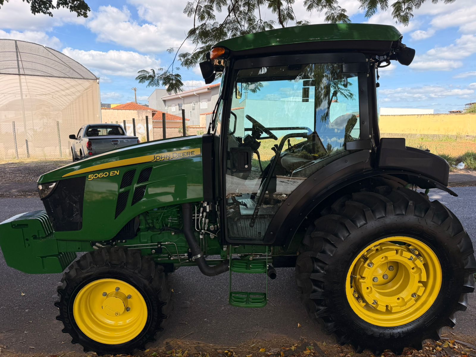 Trator John Deere 5060EN – Ano 2025