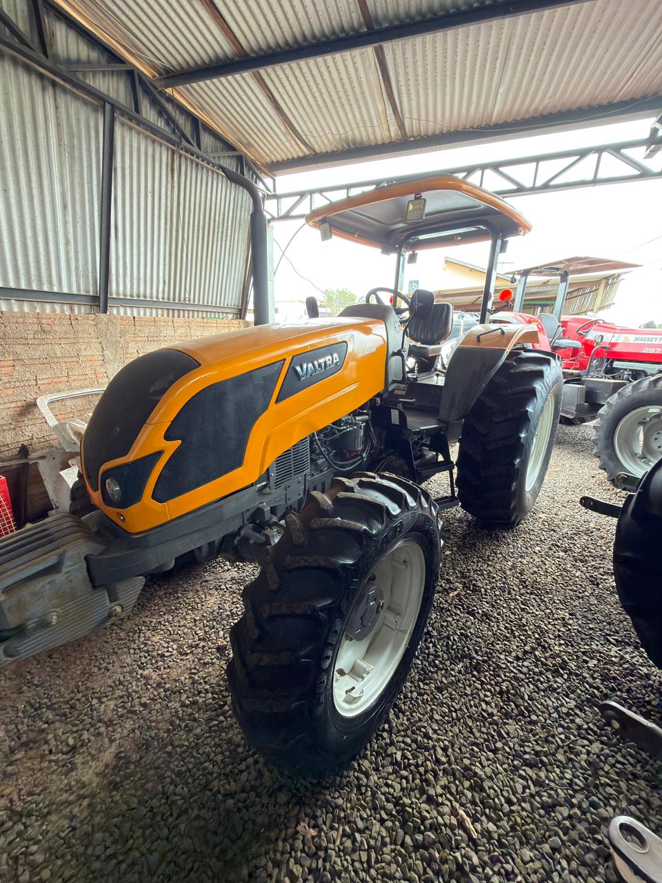 Trator Valtra A800R – Ano 2023