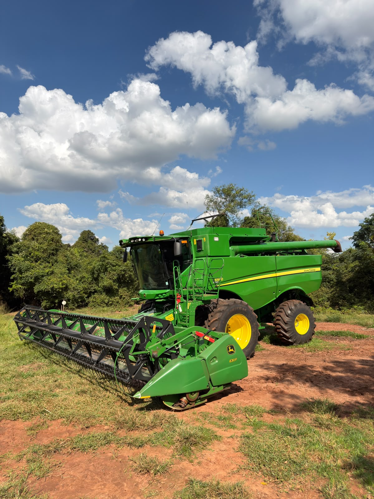 Colheitadeira John Deere S550 – Ano 2021
