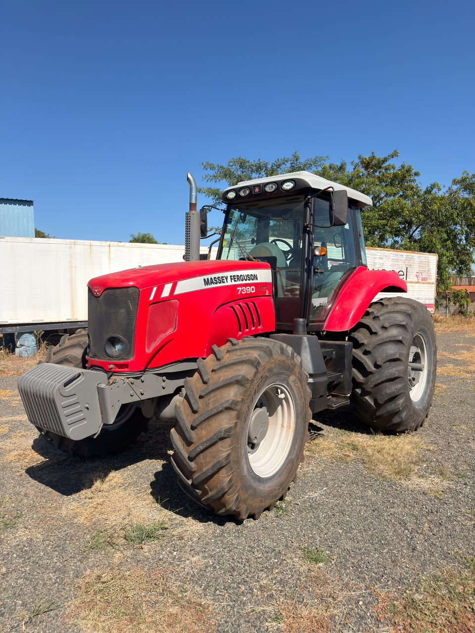 Trator Massey Ferguson 7390 – Ano 2013