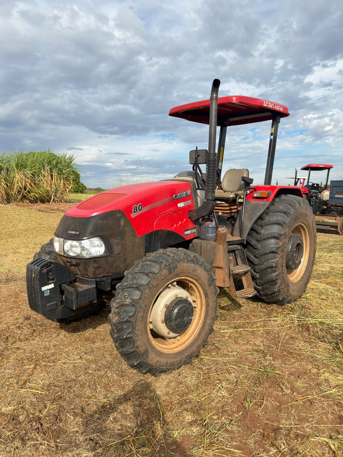 Trator Case Farmall 80 – Ano 2023