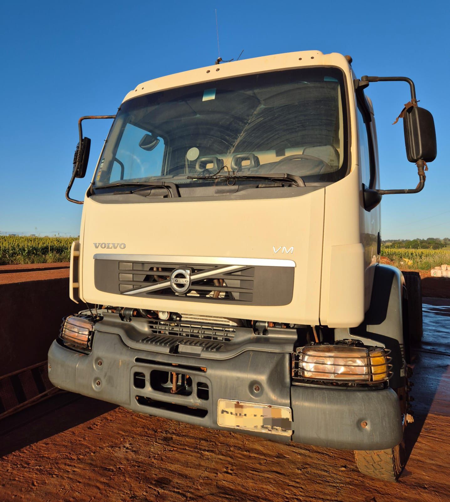 Caminhão Volvo VM 270 – Ano 2013