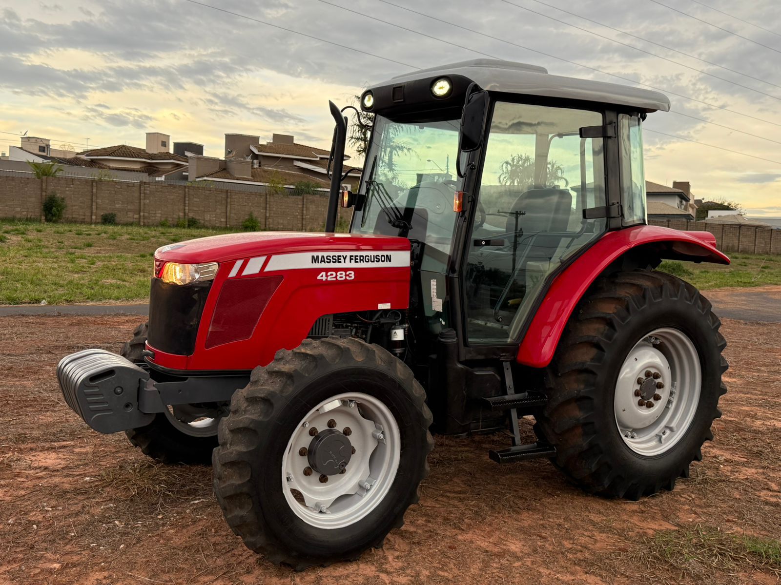 Trator Massey Ferguson 4283 – Ano 2018