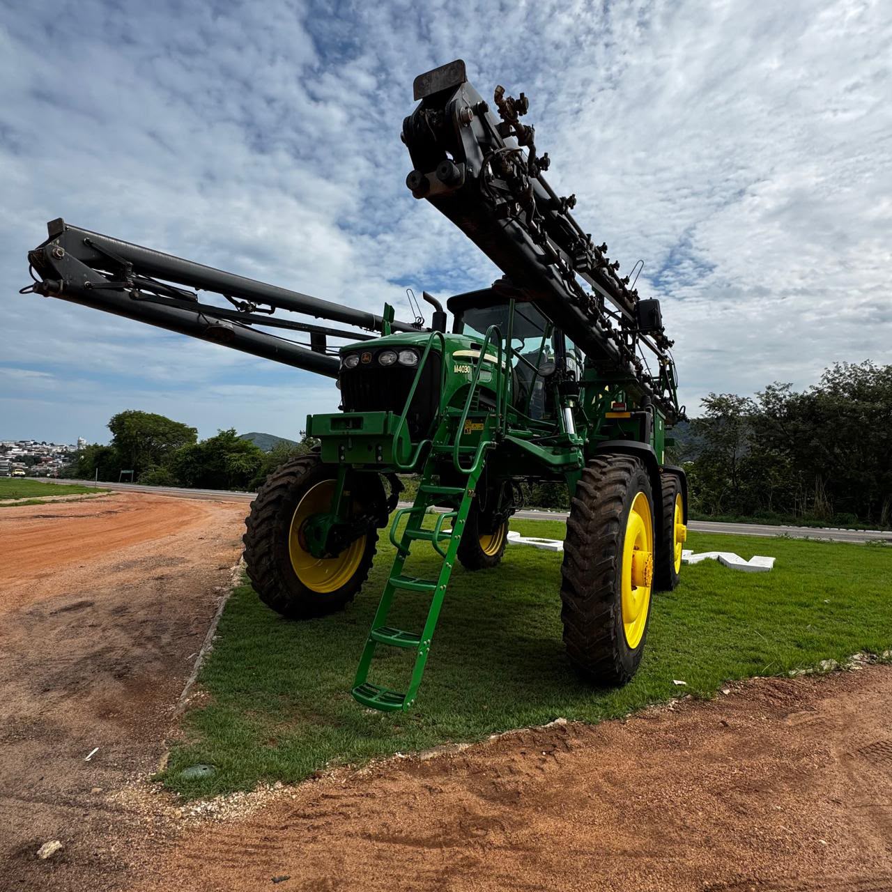 Pulverizador John Deere M4030 – Ano 2022