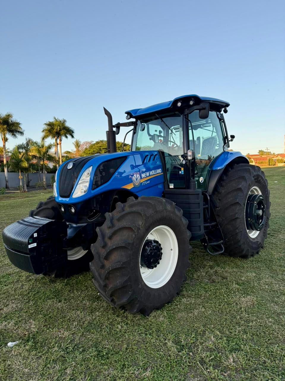 Trator New Holland T7.245 – Ano 2024
