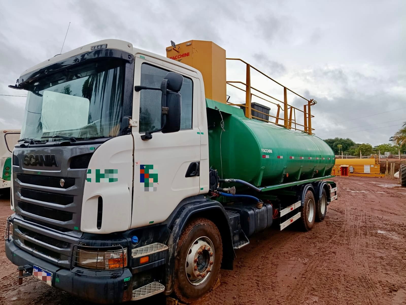 Caminhão Scania G420 – Ano 2011