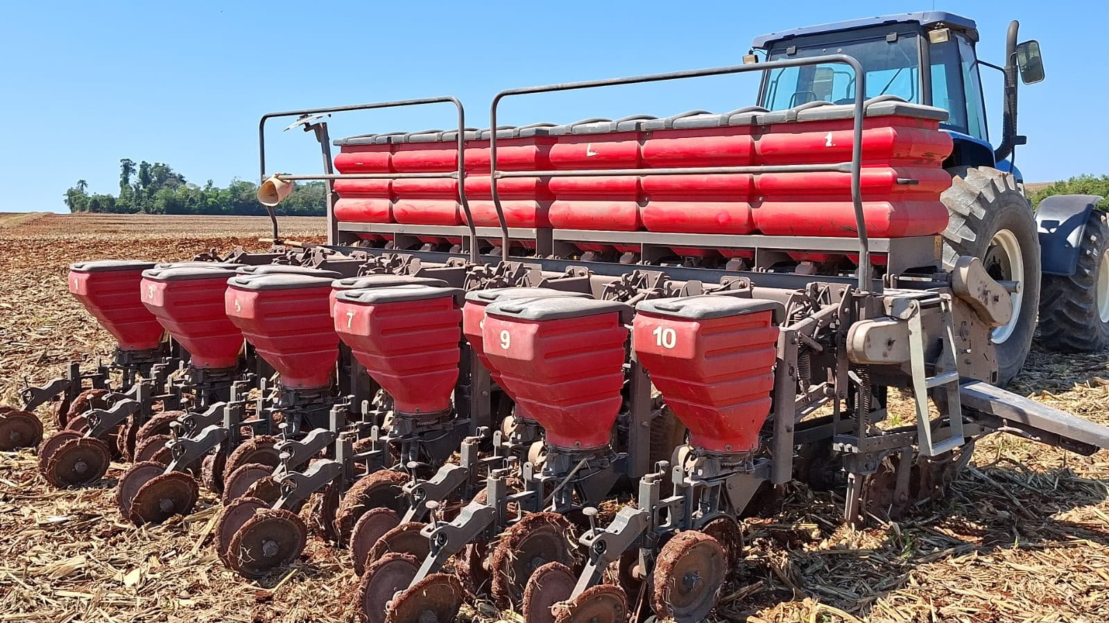 Plantadeira Massey Ferguson 511 – 10x50cm – Ano 2014