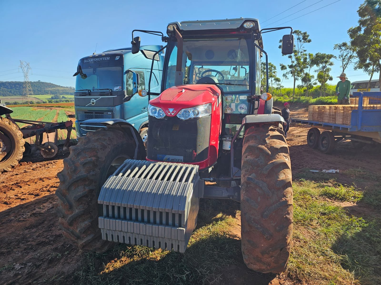 Trator Massey Ferguson 6714 – Ano 2023