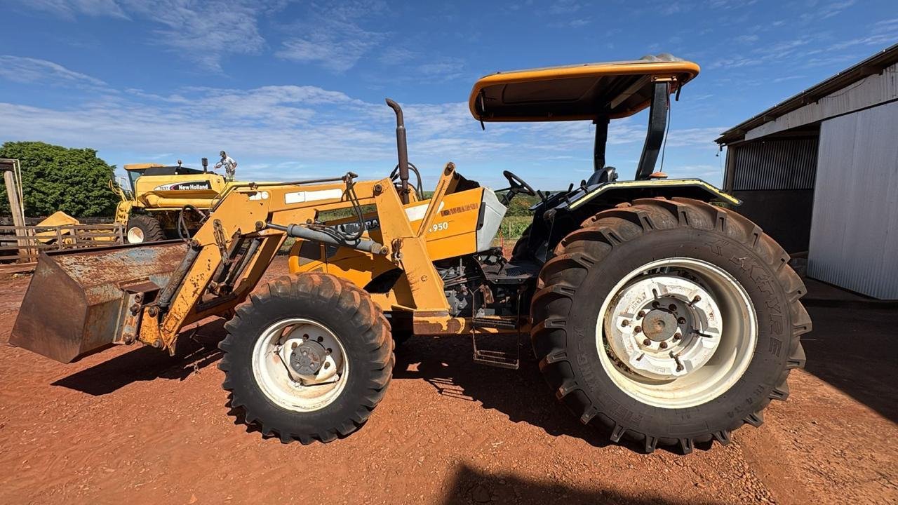 Trator Valtra A950 – Ano 2012