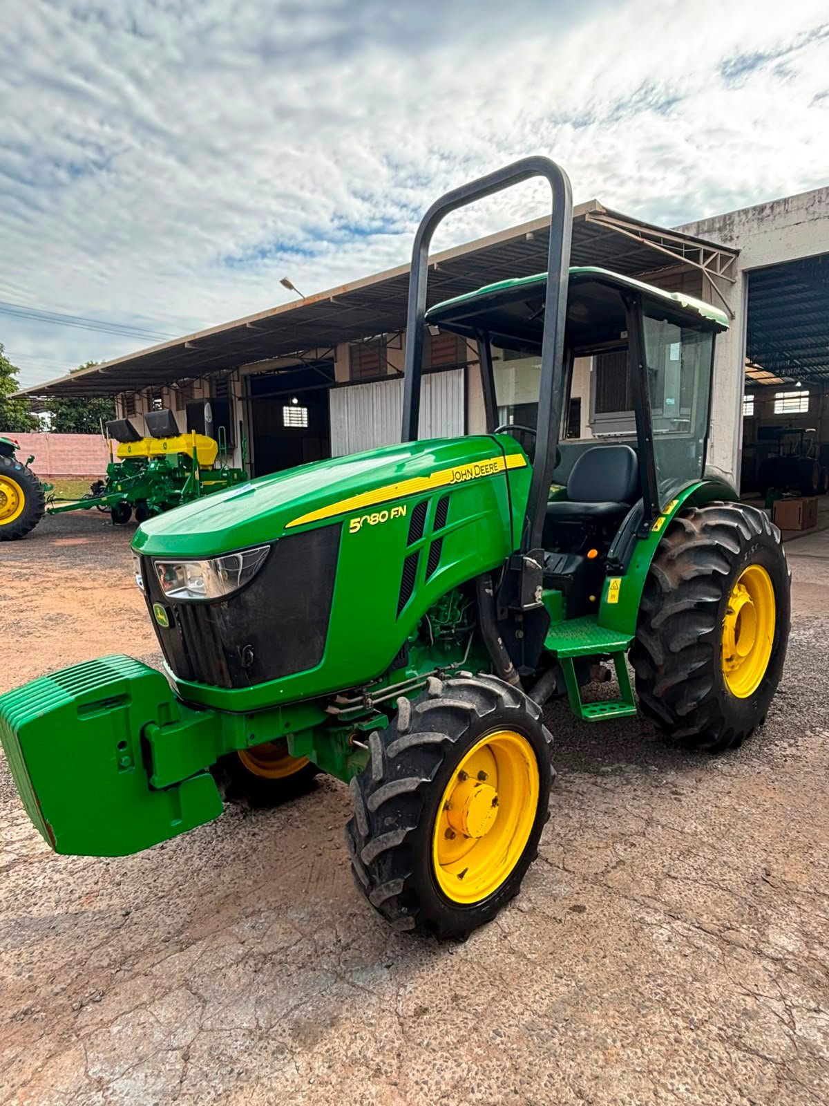 Trator John Deere 5080EN – Ano 2020